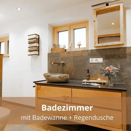 Chalet Waldhaeusl Luxurioese Ferienwohnungen Mit Sauna & Whirlpool, Kamin, Balkon Oder Terrasse Mit Bergblick Heiligenblut Exterior photo